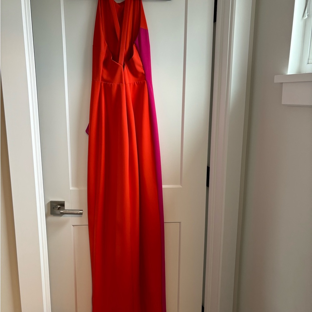 Nicole Miller Gown NWT size 6